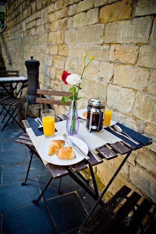 Guest house The Cedars 4*